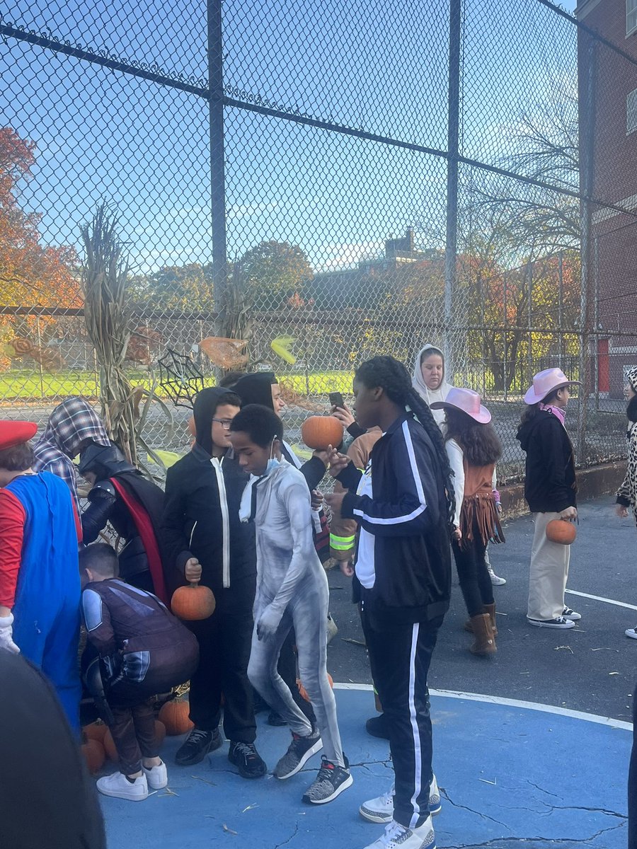 Lendita Drenica-Cobaj (@lenditadc) on Twitter photo Halloween Fun at <a href="/PS46R/">P.S. 046 Albert V. Maniscalco</a> ! <a href="/DegregorioLinda/">Linda De Gregorio</a> <a href="/CSD31SI/">CSD31StatenIsland</a> <a href="/DrMarionWilson/">Dr. Marion Wilson</a> <a href="/CChavezD31/">Christine Chavez</a> @D31DSPalton Halloween Fun at <a href="/PS46R/">P.S. 046 Albert V. Maniscalco</a> ! <a href="/DegregorioLinda/">Linda De Gregorio</a> <a href="/CSD31SI/">CSD31StatenIsland</a> <a href="/DrMarionWilson/">Dr. Marion Wilson</a> <a href="/CChavezD31/">Christine Chavez</a> @D31DSPalton
