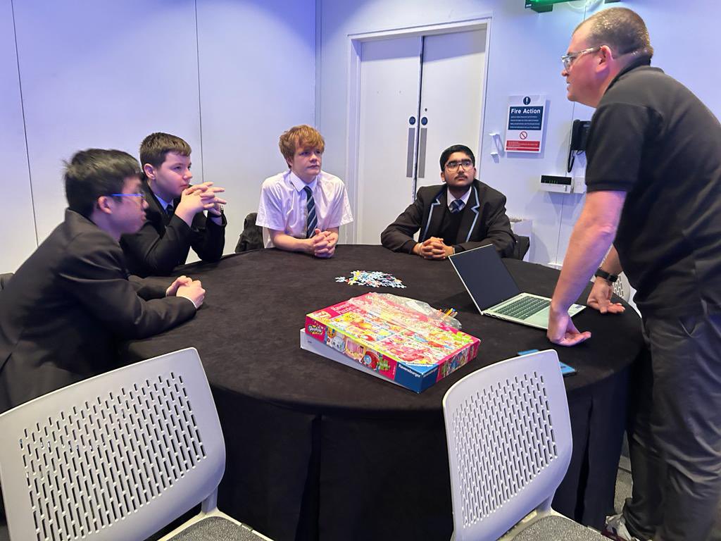 Brilliant trip to the <a href="/OVOHydro/">OVO Hydro</a> for our S4 Admin classes today learning how their are learning in the classroom is used in the real world, through Customer Service and Security! 🔐🎫#webelong #welearn #weachieve