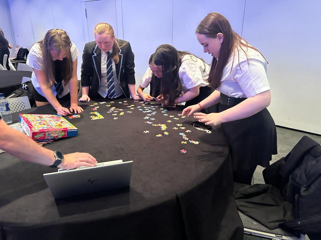 SmithycroftBusEd tweet media