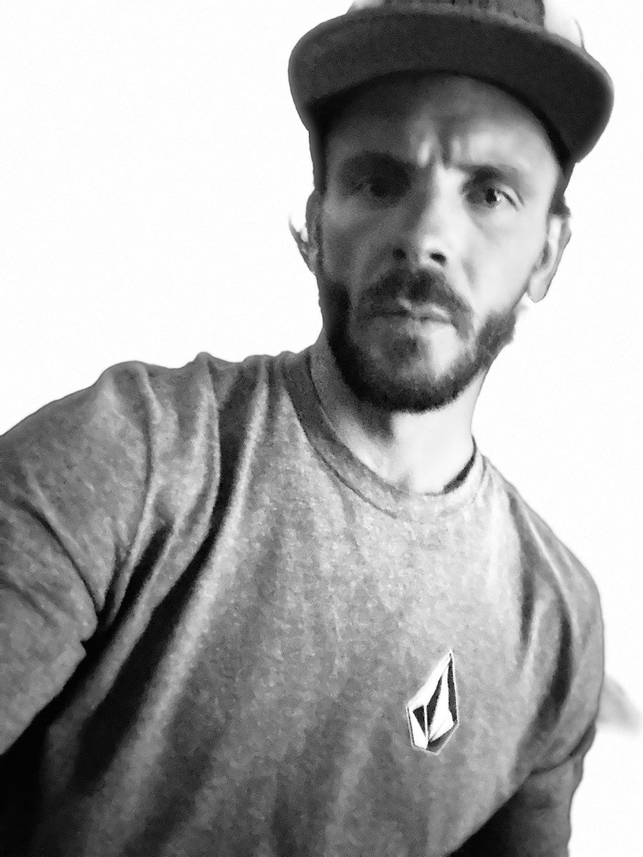 BillRaloff333's tweet image. Nothing to do with money all I went through is free ! That’s a peace of the journey . And ya the one time musk liked my tweet, was a big day for me #lit #isee #quitplayin #tweet #tweet