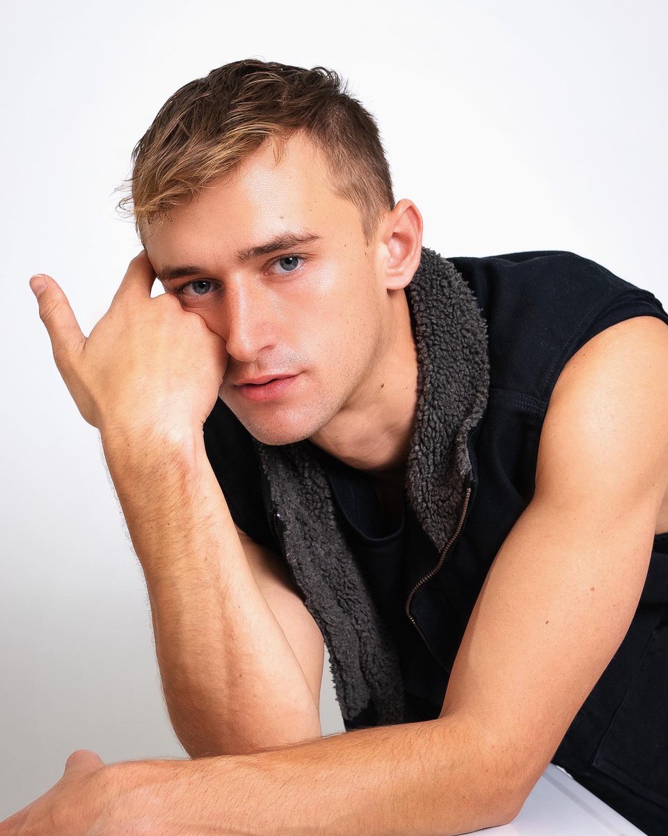 Taylor Rosenberger tweet media