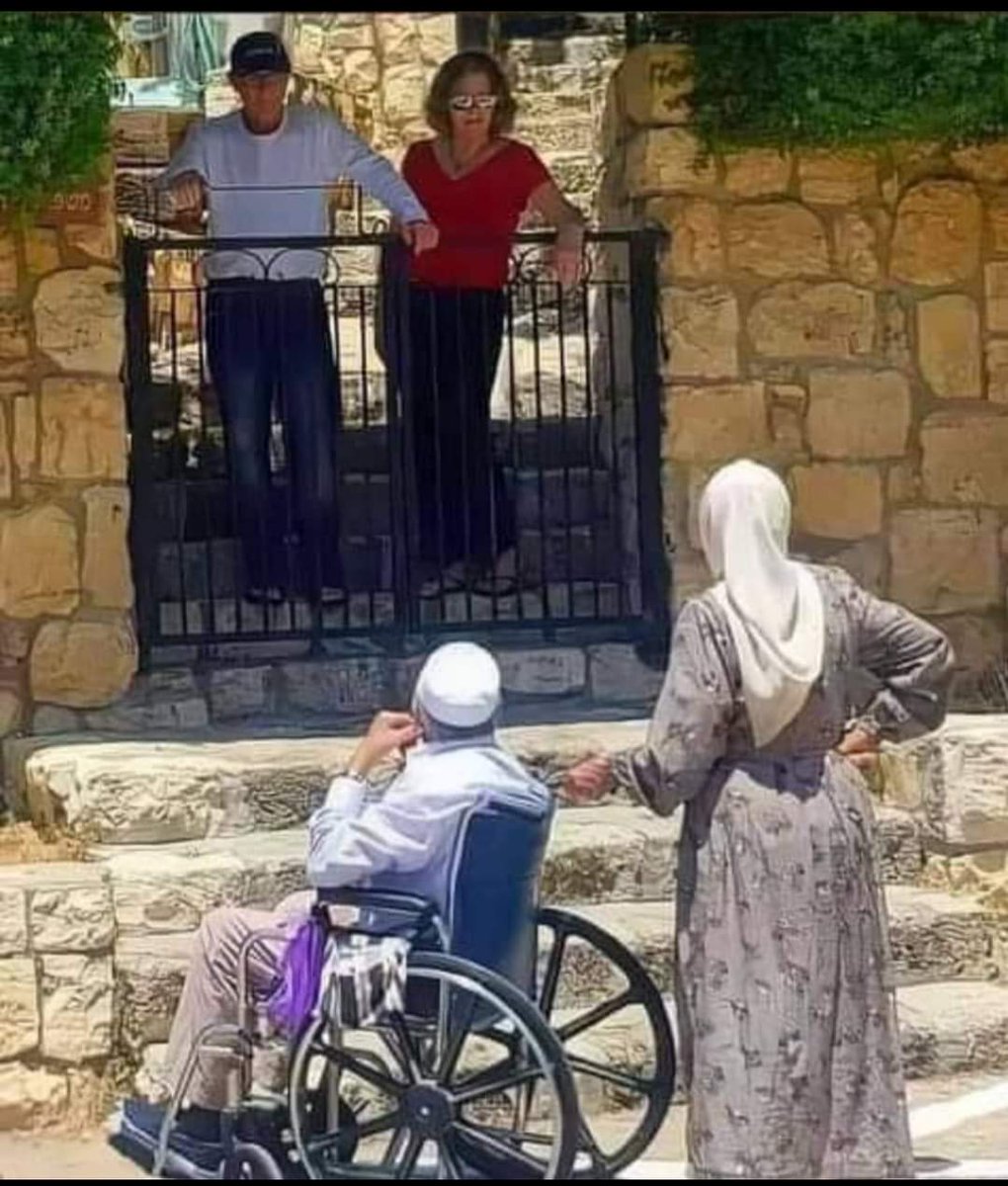 MohamadAS84's tweet photo. This photo summarizes all Israeli-Palestinian conflict. The house original owners are out and the occupiers are in
#GazaGenocide #FreePalestine https://t.co/UOixAgqMN9