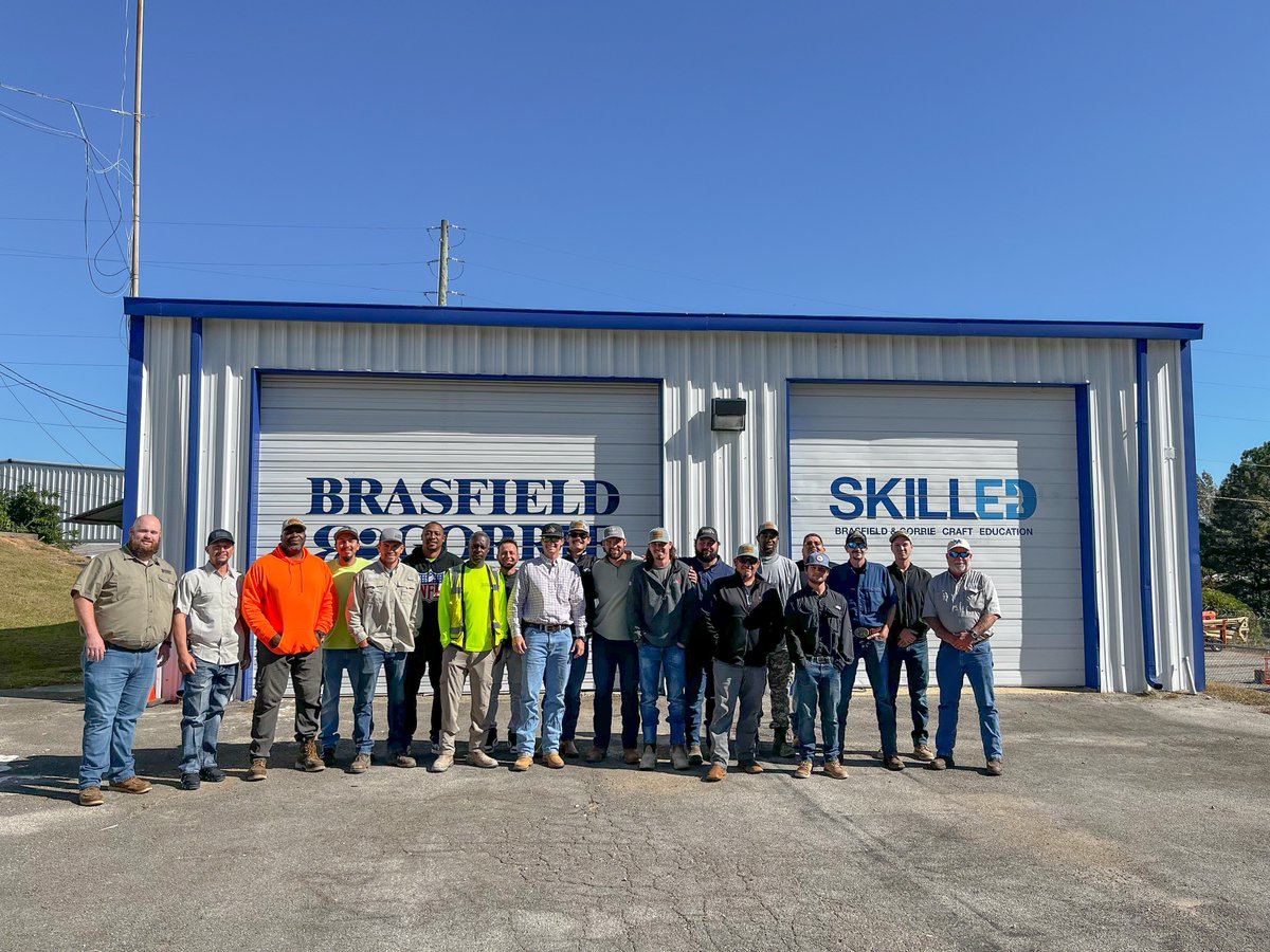 Congratulations to the newest graduates of our Supervision 100 class! This class teaches the skills necessary for lead craft workers to rise to the foreman level. Supervision 100 is one of the many training programs we offer on the job so our employees can build their careers.