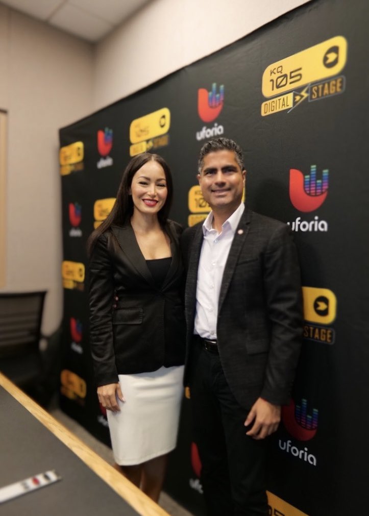 NancyMedinaio's tweet photo. 🎙️¡No te pierdas esta entrevista crucial sobre #NetNeutrality y la equidad en internet con el Presidente del @isocpr, @norcruz. ¡Sintoniza hoy a las 8pm en #WKAQ580📡 y la App📲Uforia! #GeneraciónDigital580 #InnovaciónDigital #AgeOfAI https://t.co/T95MNqnC8v