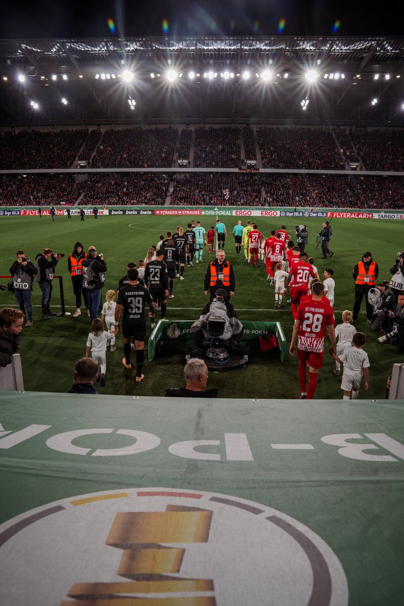 scfreiburg's tweet image. #SCFSCP 0:0 (1.)
Los geht's!