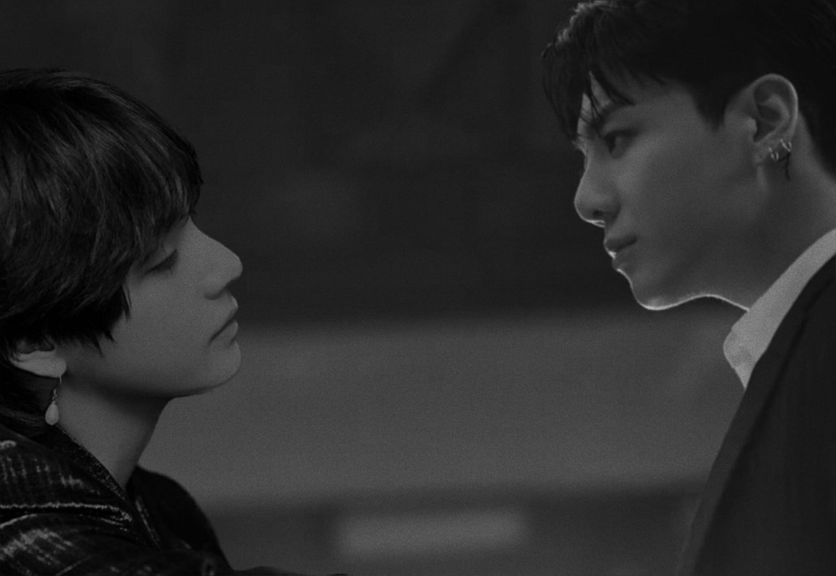 KİZLAR DURUN SİMDİ SELAM