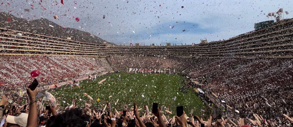 niamhanrahanc's tweet photo. ¡SORTEO FLASH POR 1 ENTRADA A SUR!⚡️

Universitario vs Alianza Lima🏟️

Requisitos para participar:

- Sígueme @niamhanrahanc

- Dale RT al post

📅 Sorteo HOY 01/11 - 7:00 PM https://t.co/pyQAufn358