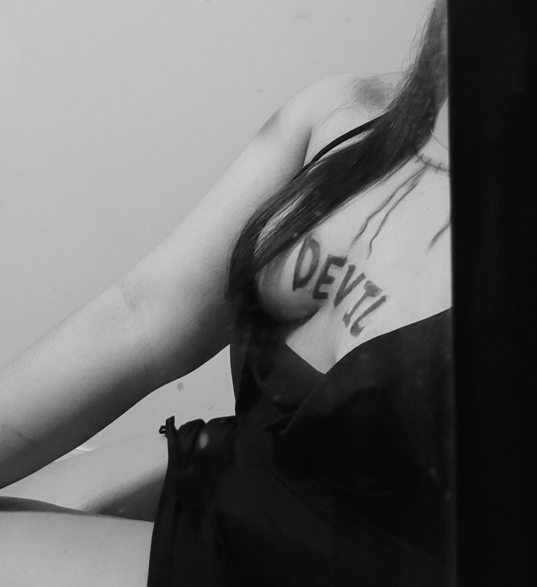 imnewcy's tweet photo. 😈 https://t.co/u5ngbPRxU4