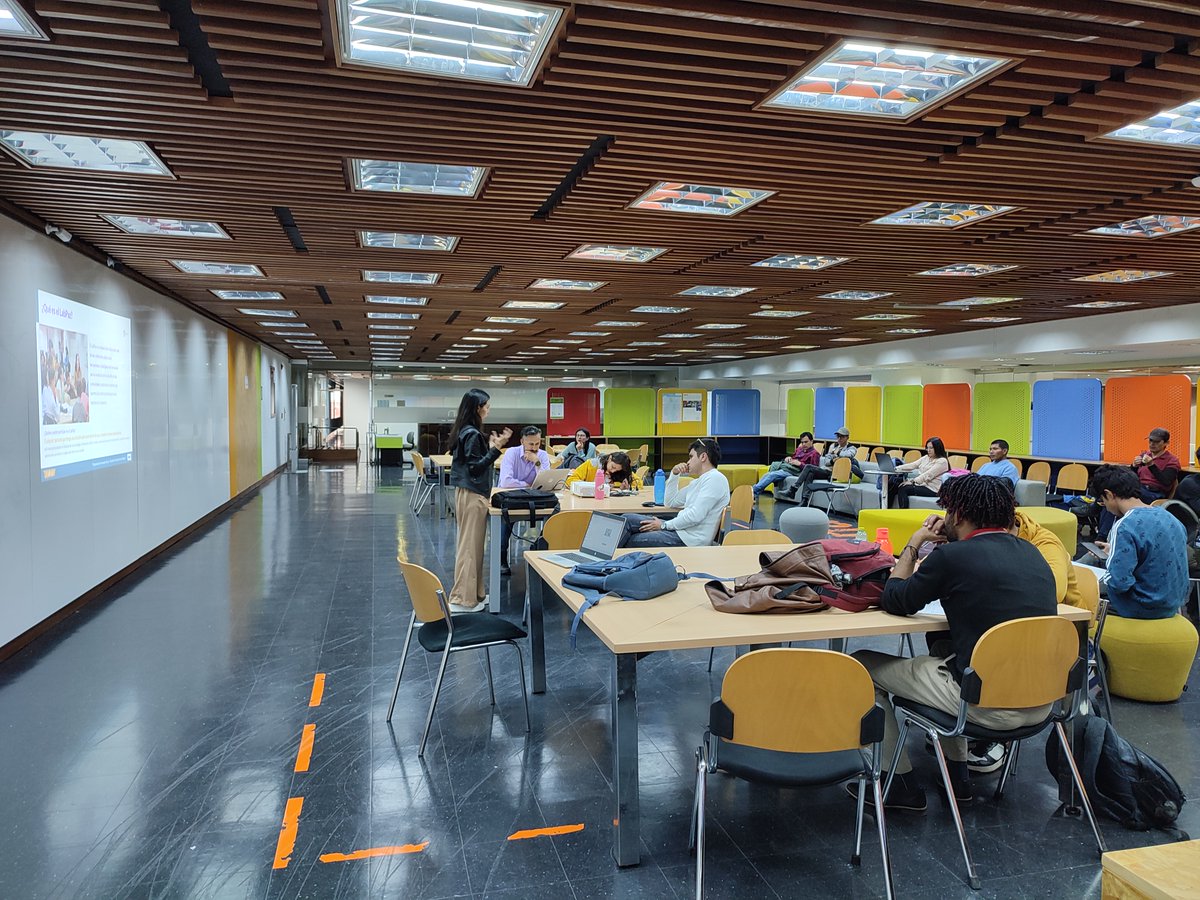 LabPazUNAL's tweet image. 📢🧩En nuestro Curso &quot;Ecosistema de Emprendimiento e Innovación&quot; vivimos una jornada llena de creatividad y colaboración en nuestro taller de prototipado.
✅Juntos enfrentamos desafíos, diseñamos soluciones y ensayamos ideas a bajo costo.
¡Únete a la innovación con nosotros!