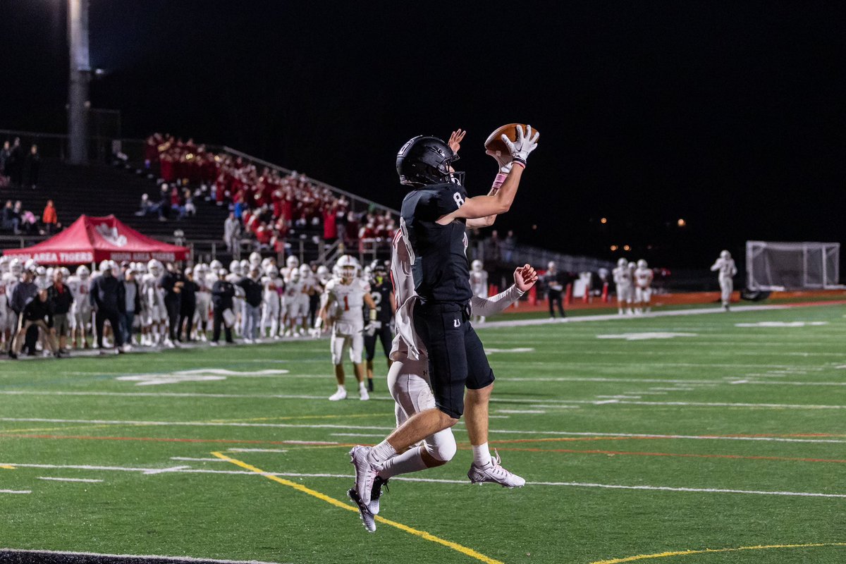 Junior Season 👇

hudl.com/v/2MNcct