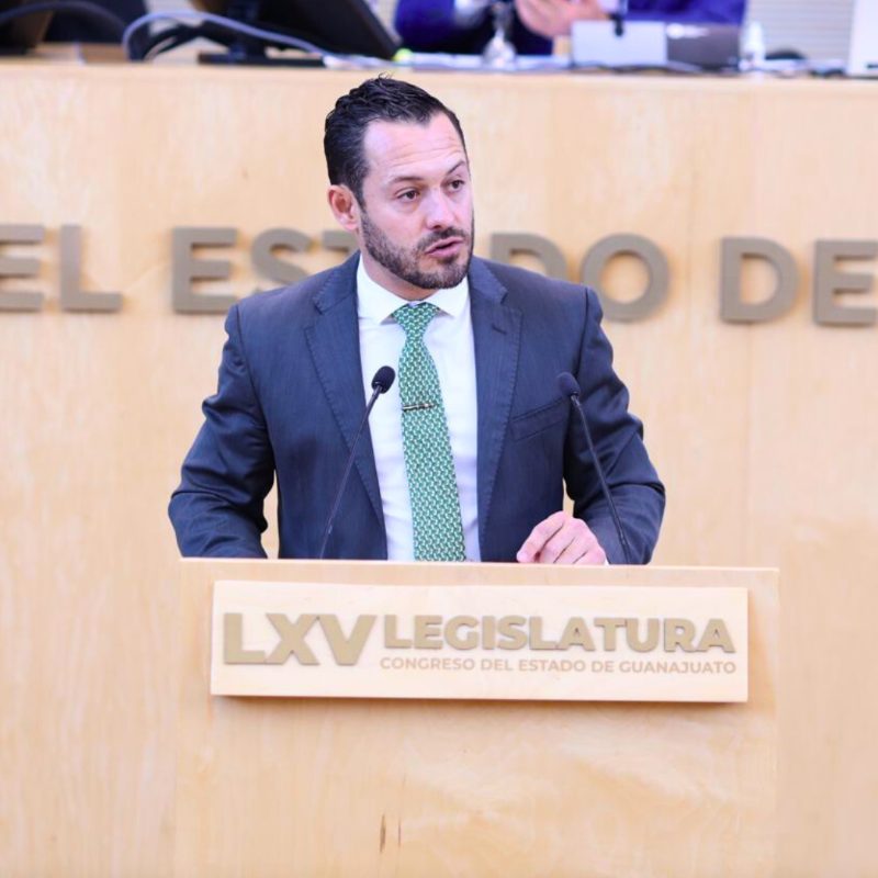 CongresoGto's tweet photo. #SesiónDePleno 🏛️ | @DipVerdeGto proponen dotar de autonomía a los servicios periciales en materia penal y establecer la creación del Instituto de Ciencias Forenses del Estado de Guanajuato.
🙋🏻‍♂️@gerardofdzmx