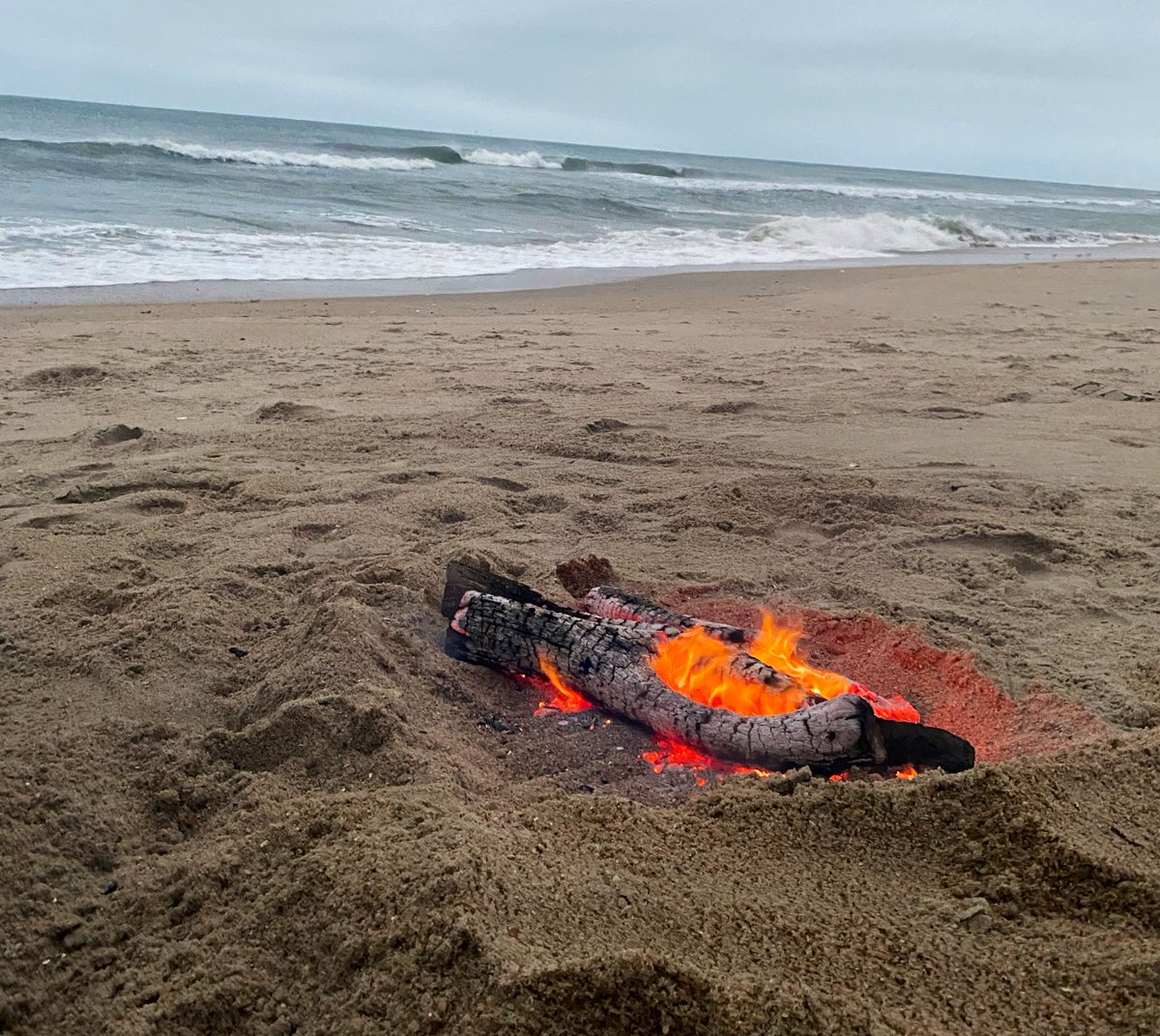 seasaltnc's tweet photo. Fall Fires @theouterbanks https://t.co/kHaR9UOnp3