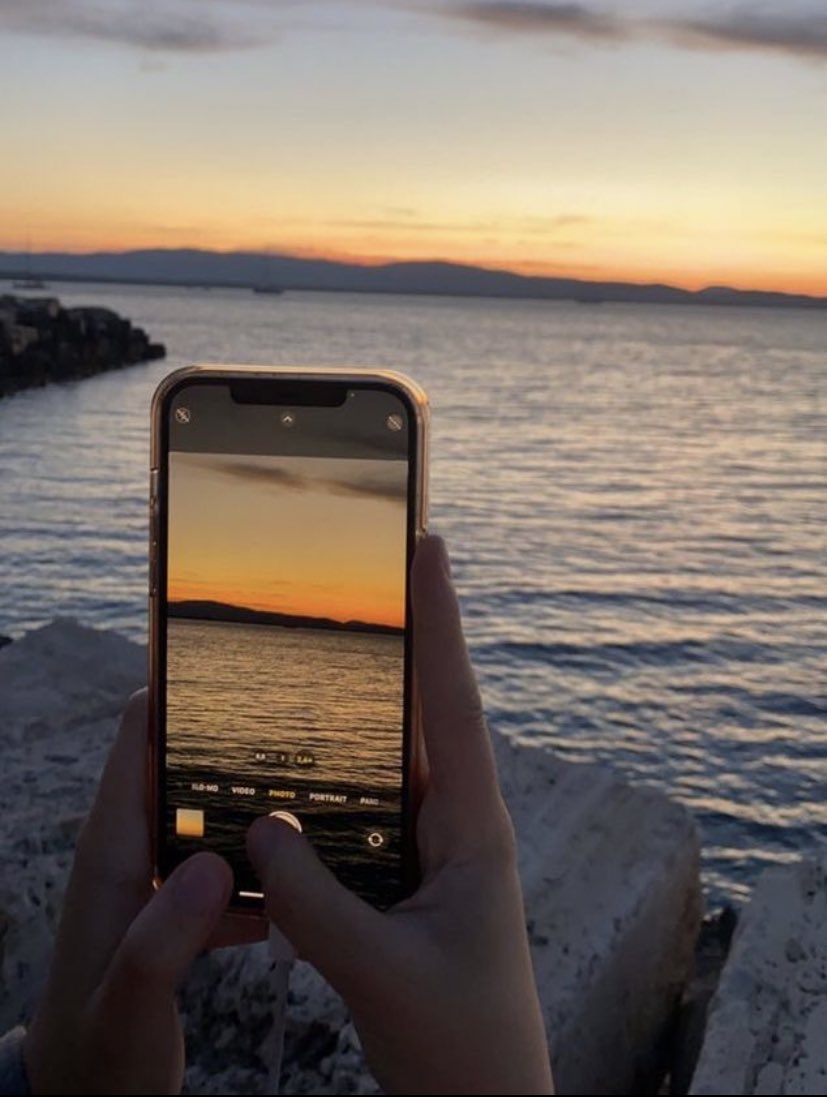 eu toda vez que vejo um por do sol: