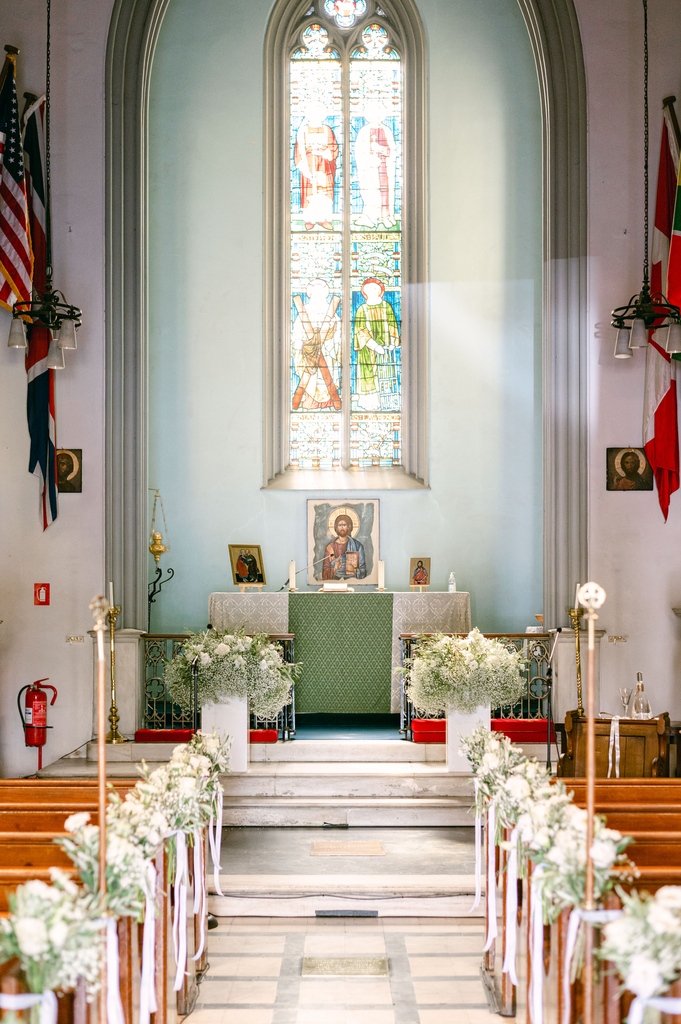 In the heart of Athens, within the grandeur of a historic church, a beautiful union unfolded. The timeless setting and rich history of this city added a touch of grandeur to the couple's special day, creating unforgettable moments that will forever linger in our hearts. 💒💖