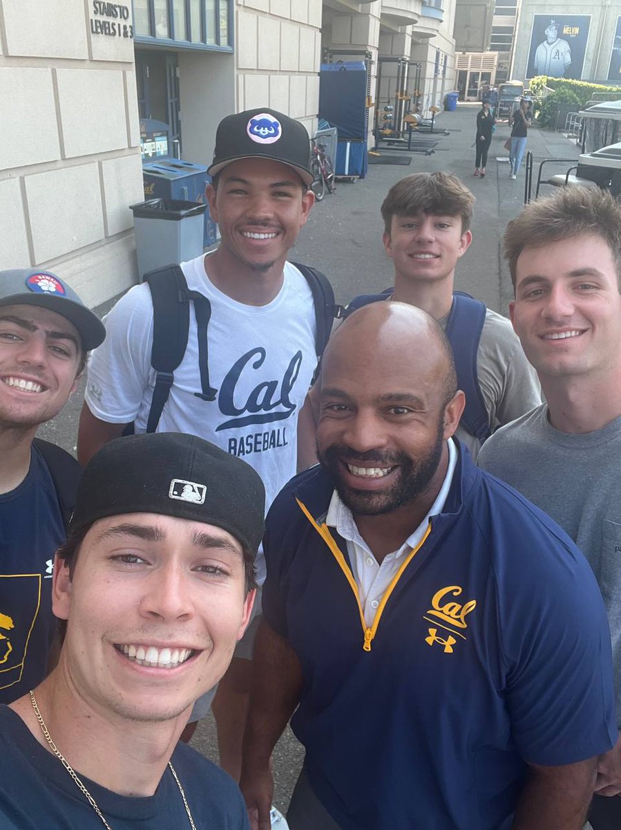 November 1st is here. This month we're going to challenge our guys to Pay It Forward and do the right thing every day while we participate in Movember. What better way to start the month than an appreciation selfie with Ashton Clarke, Director of Development, Leadership Giving!