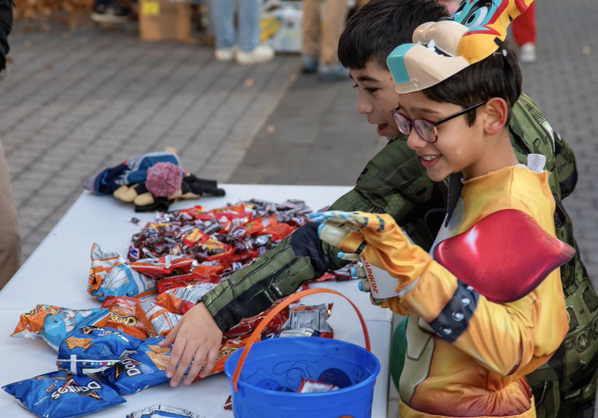 Bates College tweet media