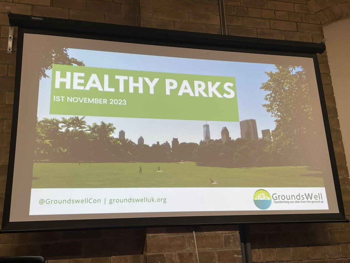 Getting ready for the @GroundswellCon ‘Healthy Parks’ workshop for @ESRC #festivalofsocialscience, meeting some of our community stakeholders and sharing ideas about what makes a healthy park!