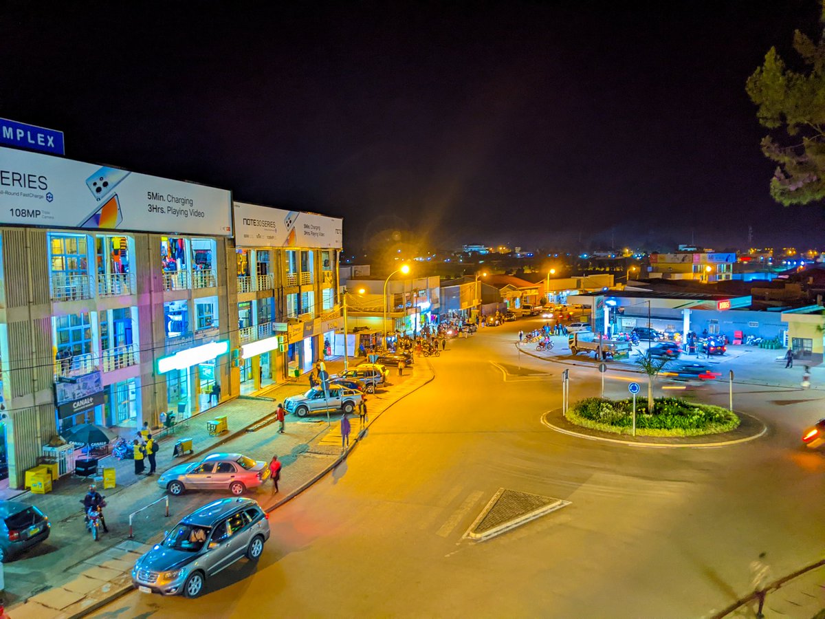 HUYE City 📸 🇷🇼

#Huyeyacu
#Huyenightview 
#Indatirwabahizi 🇷🇼