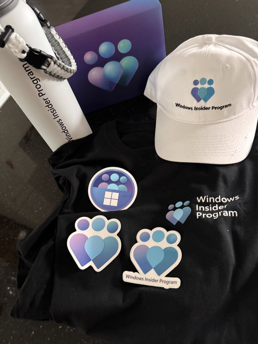 mirkocolemberg's tweet image. Thank you windows insider program, amazing gift in my box today #winmvp #windowsinsiderprogram @JenMsft @brandonleblanc #mvpbuzz