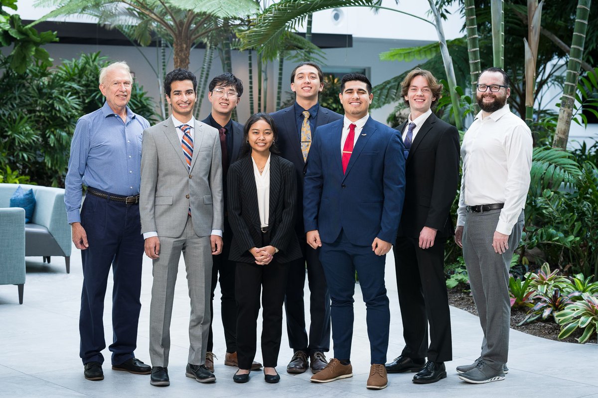 We were proud to welcome students from @UFWertheim to our campus. These students had the unique opportunity to present design plans to members of our Engineering team before touring our campus to learn how our products are Helping Surgeons Treat Their Patients Better®.