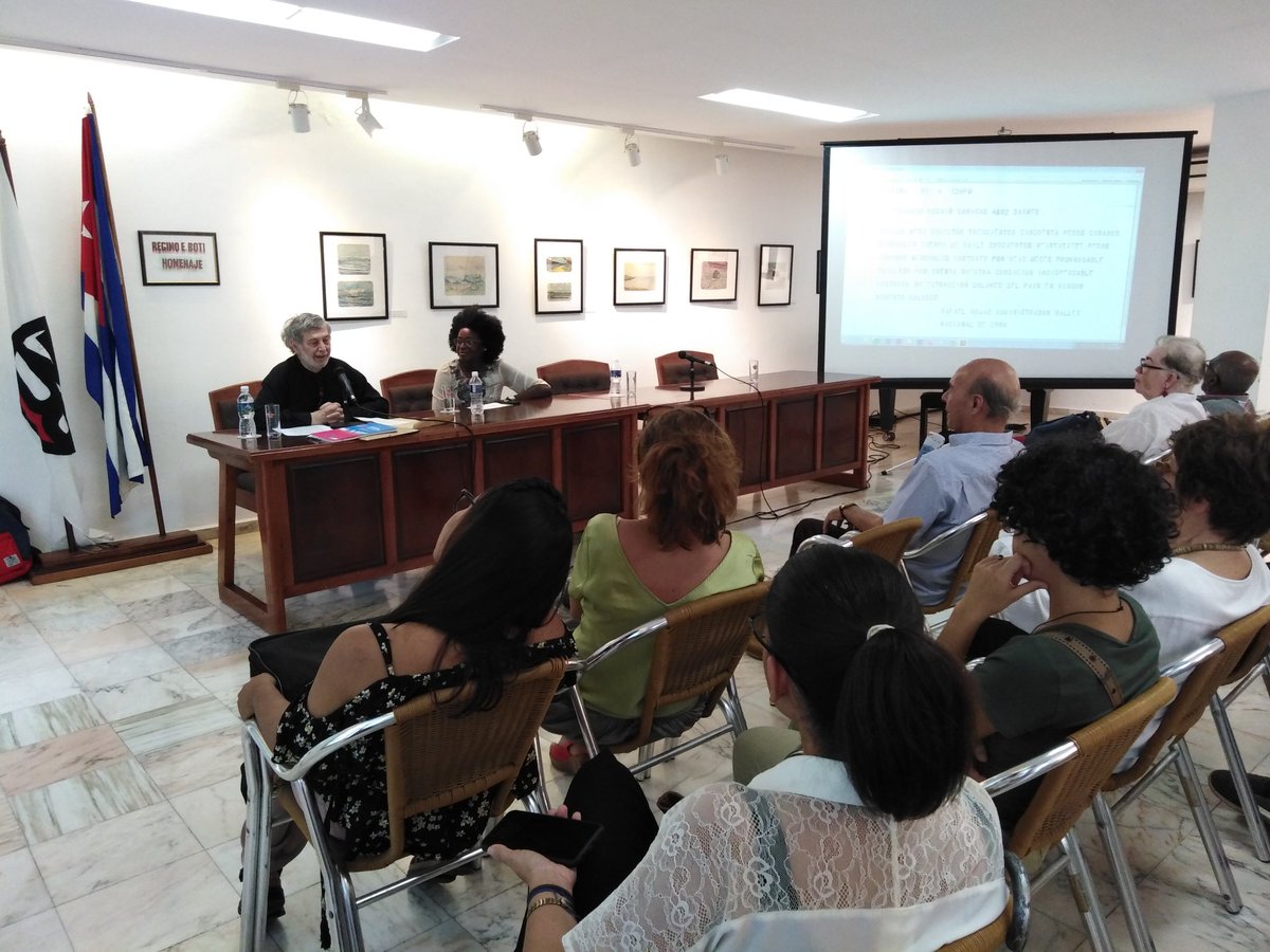 UNEAC_online's tweet photo. El compositor argentino Eduardo Kusnir llegó a Cuba en 1962 a dirigir la orquesta del #BNC, desde entonces su estrecho vínculo con la Isla se ha mantenido. Aquí emprendió su trayectoria en la música contemporánea y se inició en la música electroacústica asociado al cine cubano. https://t.co/nf5LgqtNj3