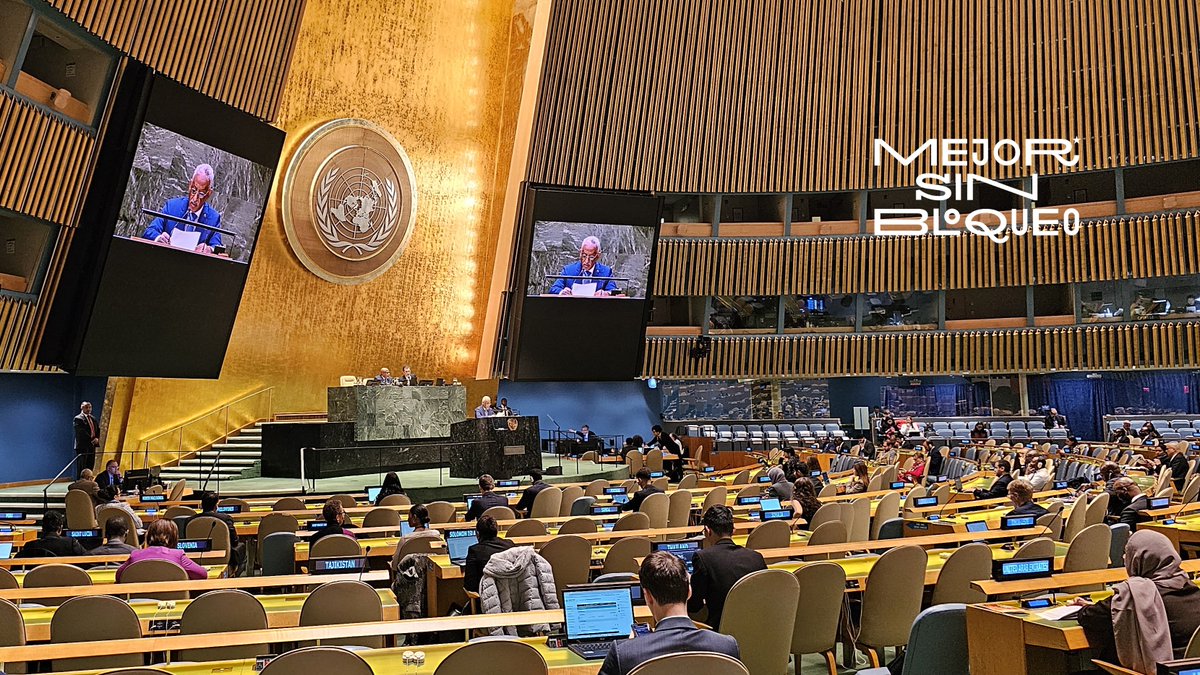 En debate sobre el #BloqueoGenocida en #UNGA78 ha sido manifiesto el rechazo contundente de la comunidad intl. a esa política inhumana y la demanda de excluir a Cuba de lista de Estados patrocinadores del terrorismo.

Agradecemos respaldo a justo reclamo de vivir #MejorSinBloqueo