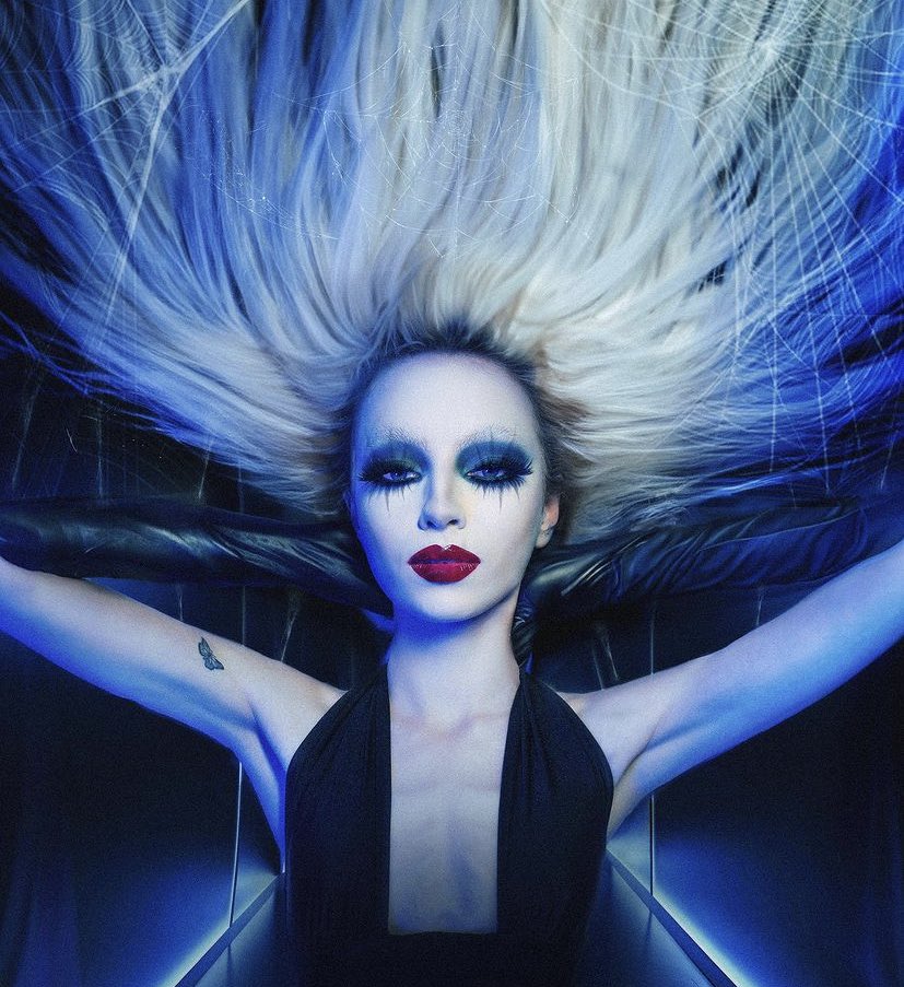 EllieWM_spv's tweet photo. American Horror Story.🕸️🕷️ https://t.co/SsIS7SLbvU