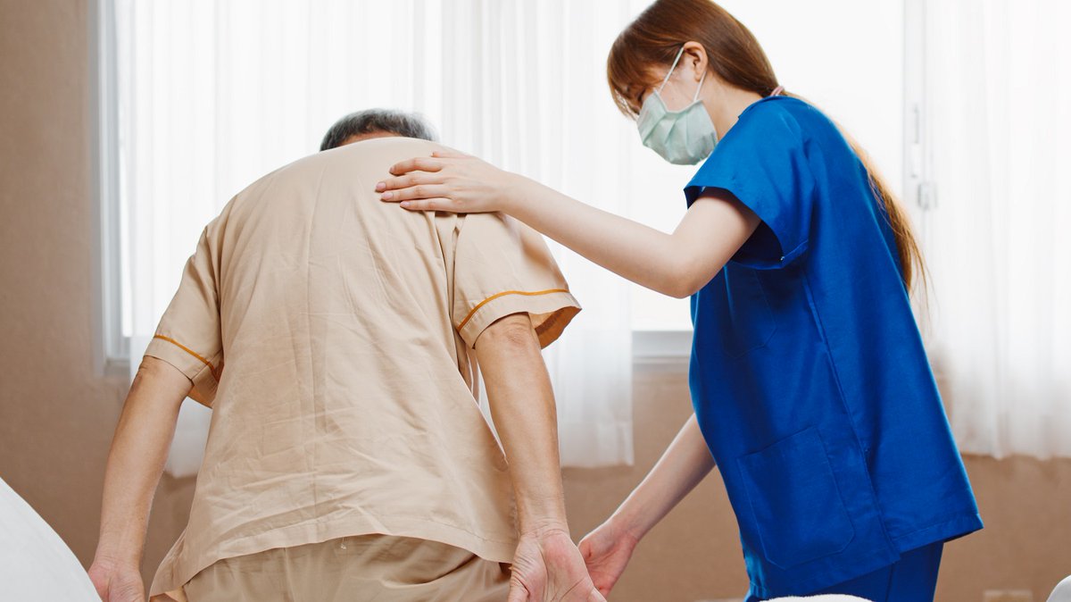 theHSSIB's tweet photo. Our latest report is out today. The needs of people with a #LearningDisability are not always met when they are cared for in hospital. We've made four safety recommendations to @NHSEngland. Read the report: https://t.co/mjvy5L2juv #PatientSafety #NHS #Healthcare https://t.co/P20YLU3VPD