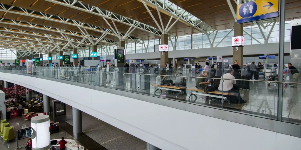 UCalgary's tweet photo. #UCalgary the first Canadian university to introduce eduroam to a Canadian international airport, extending secure Wi-Fi access to visitors https://t.co/3AATVyVNNL https://t.co/cM5AnEGs5n