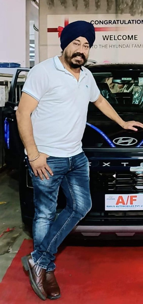 माताएं-बहनें आज अपने सुहाग को 
                        यह शपथ जरूर दिलवाएं, 
करके रक्तदान वह भी किसी का सुहाग बचाएं🙏

आप सभी को करवाचौथ की हार्दिक शुभकामनाएं 💐

#हरबंस_सिंह_सलूजा(#ब्लड_मैन)