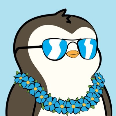 🐧😎 Take a look at this stylish penguin! He looks so fashionable and sunny in his blue sunglasses! ☀️🌴