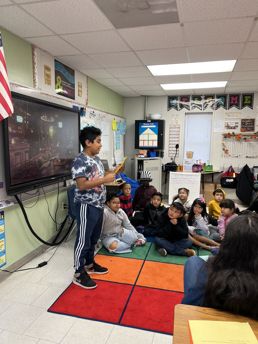 SterlingElemen1's tweet image. We are so proud of our 5th Graders and their @ELeducation #Module1 Performance Task!  They did such a great job performing their monologues! @CharMeckSchools #sterlingpride🐯  #chinupcrownon👑 #EsperanzaRising