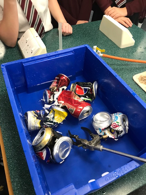 LinsladeStem's tweet photo. Year 7 @linsladeschool have had such a great week investigating air pressure- Collapsing can is one of our favourites! https://t.co/qsIiY2hNPr