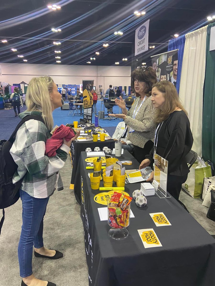 Representing SITI at GaETC 23! Glad to meet SITI alumni as well as potential SITI family! #SITI #gaetc #KSUOwls #Bagwell
