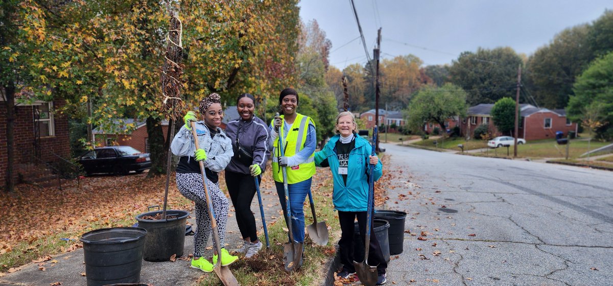 TreesAtlanta's tweet photo. This weekend, we’re planting 800 trees across all 12 Atlanta City Council Districts! Get involved with our largest planting project of the year during our eighth annual #Plantlanta

Ready to get your hands dirty? Sign up to volunteer at https://t.co/kdrPF8MlmP https://t.co/cutlh0o9iy