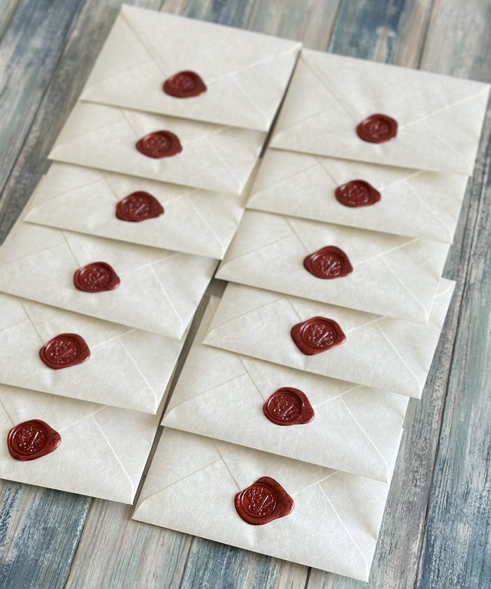 Handwritten Letters by Clare tweet media