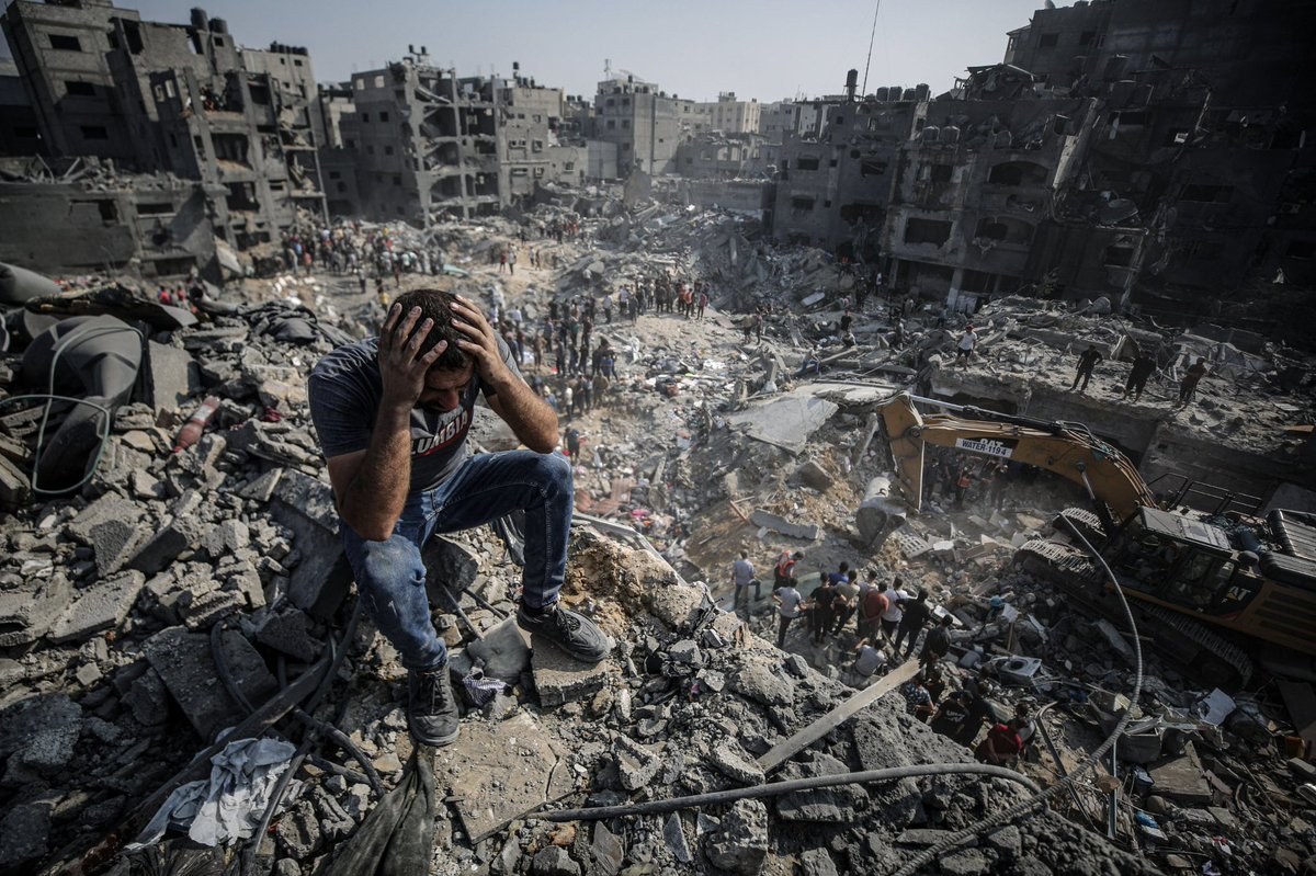 Timesofgaza's tweet image. The lsraeli aggression on Gaza Strip: 

• 34,000 housing units completely destroyed. 

• 150,000 units partially destroyed. 

• 221 schools destroyed, 38 completely. 

• 15 healthcare units and 51 clinics destroyed.