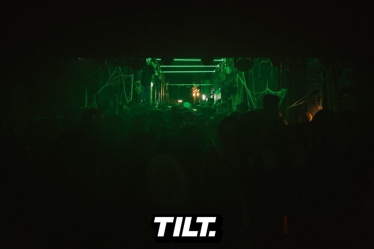 jaluminati's tweet photo. TILT. https://t.co/qkJZkjaIis