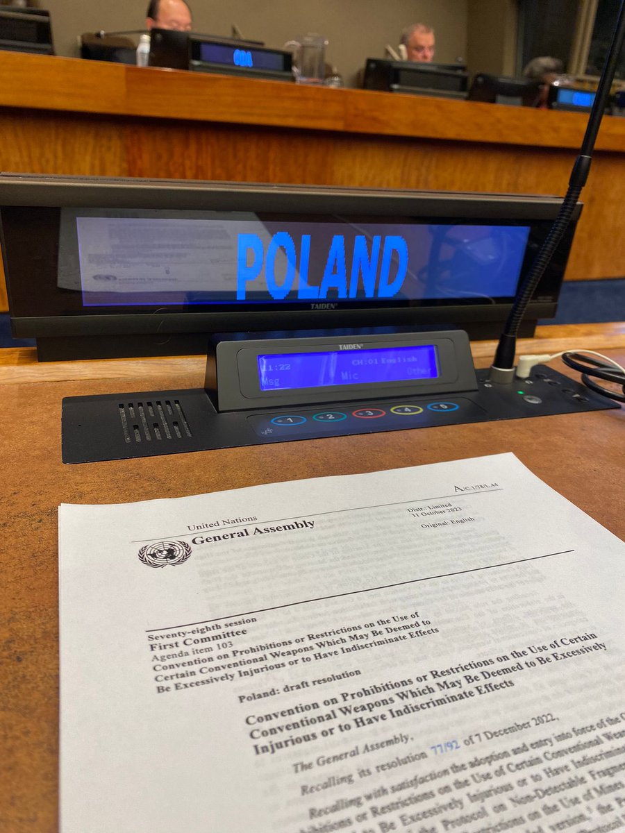 👏#1C adopted by consensus the draft resolution on Convention on prohibitions or restrictions on the use of certain conventional weapons. The resolution, tabled this year by 🇵🇱, supports Convention’s aim: limiting weapons having excessively injurious or indiscriminate effects.