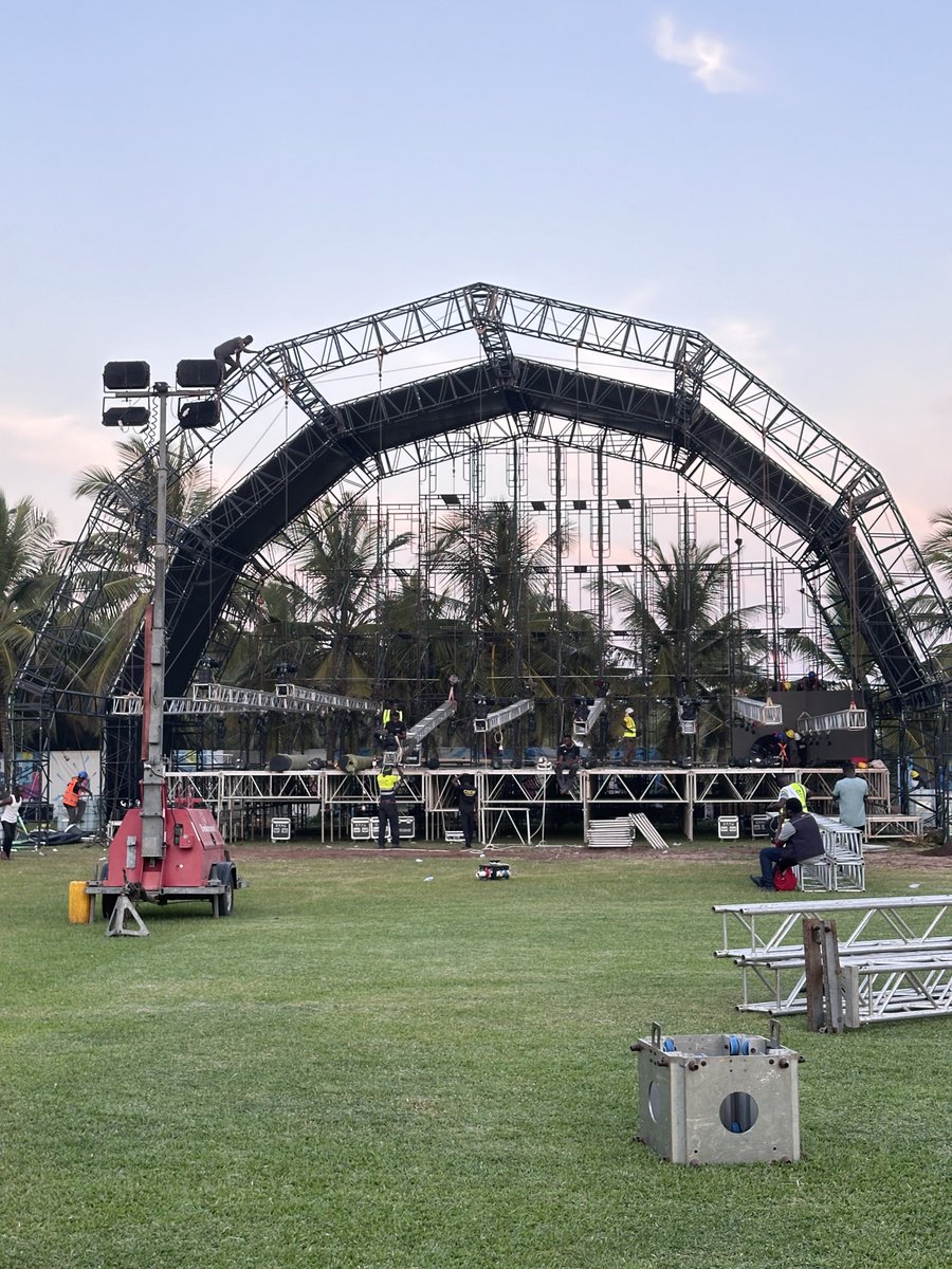 gyaigyimii's tweet photo. Tidal Rave Set Up On Going. See you this Saturday ✨ https://t.co/7XG6VZffjs