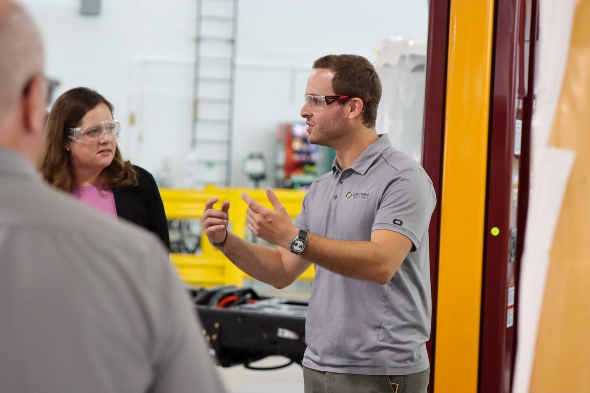 More electric school bus training and education! We love hosting school district groups from around the country as they look to make the transition to electric school buses. Learn about service, charging, deployment, and so much more. #LightningElectric #SchoolBus