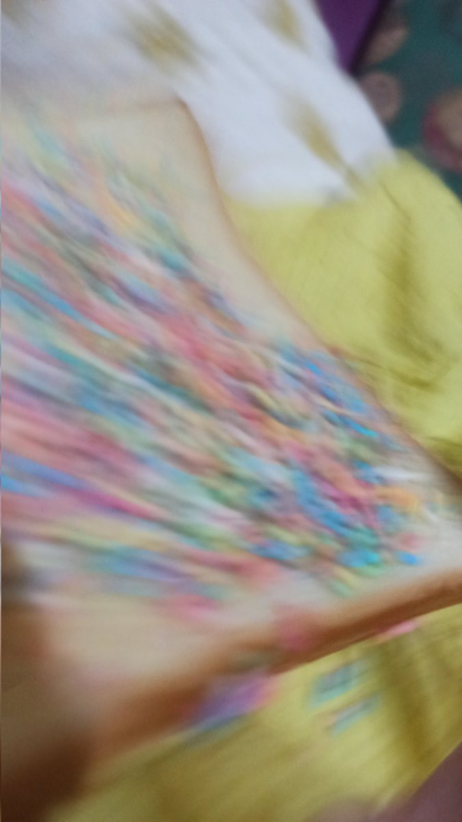 Hiburan duniamu sangatlah murah