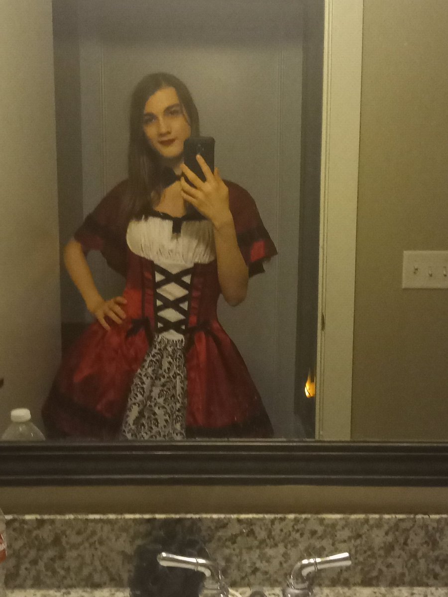 Late post but Halloween is still my favorite holiday ever!