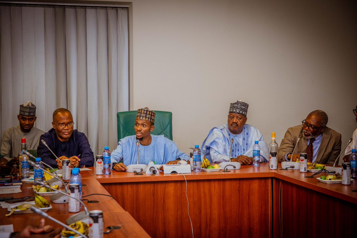 B_ELRUFAI's tweet photo. Yesterday, I had the distinct honour of inaugurating the House Committee on Banking Regulations. As the Chairman of the Committee, I would like to thank my esteemed leader, Rt. Hon. @Speaker_Abbas, Tajudeen Abbas, Iyan Zazzau, the  Speaker of the Federal Republic of Nigeria. https://t.co/ZjlJ0qB0c7