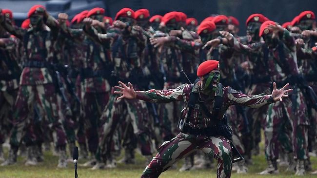 TanyaPolitik's tweet photo. @Israel To Israel, stop brutal attacks on Palestine. Respect their sovereignty and rights. Indonesia stands with Palestine, ready to provide significant aid. https://t.co/iB1zKiyCua