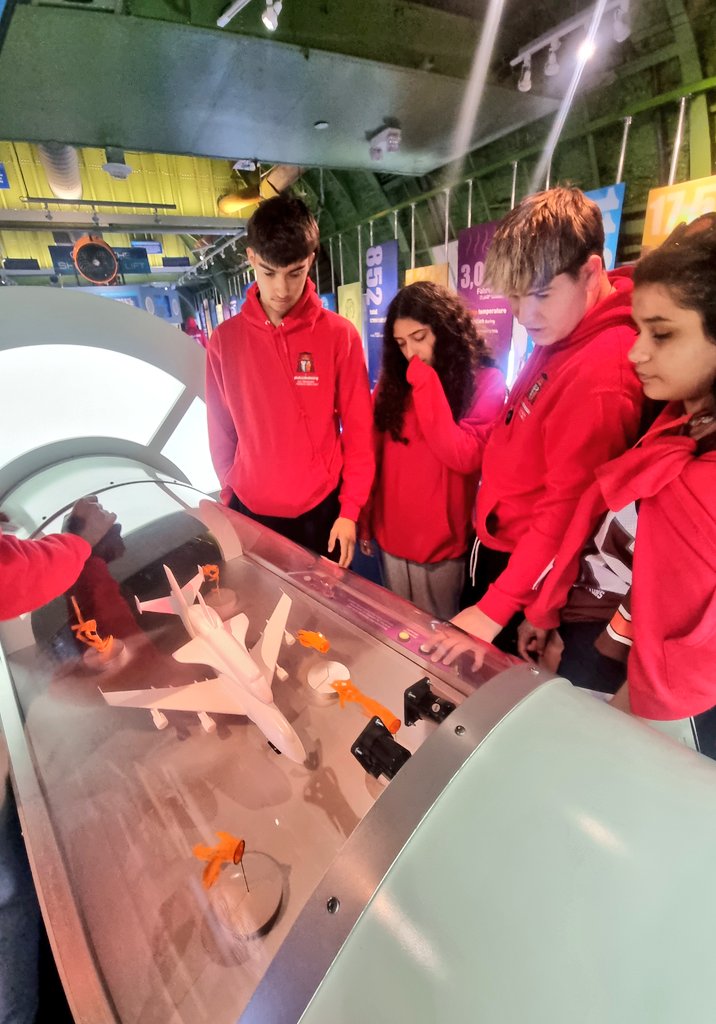 Miss Cooper tweet media