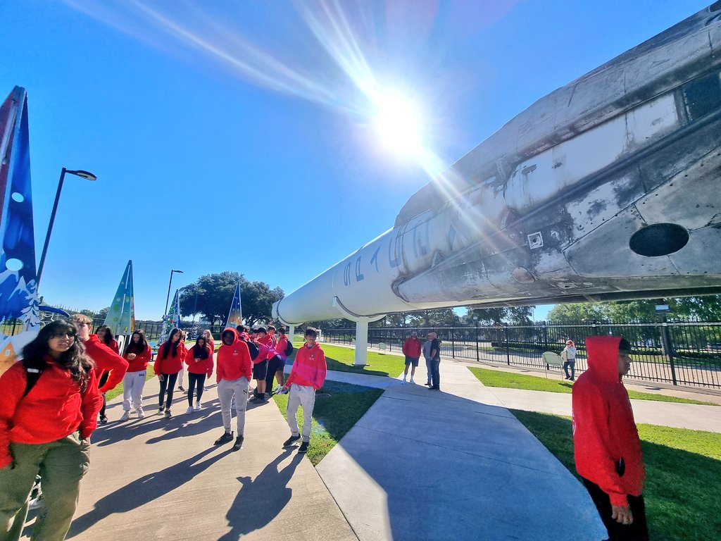 Miss Cooper tweet media