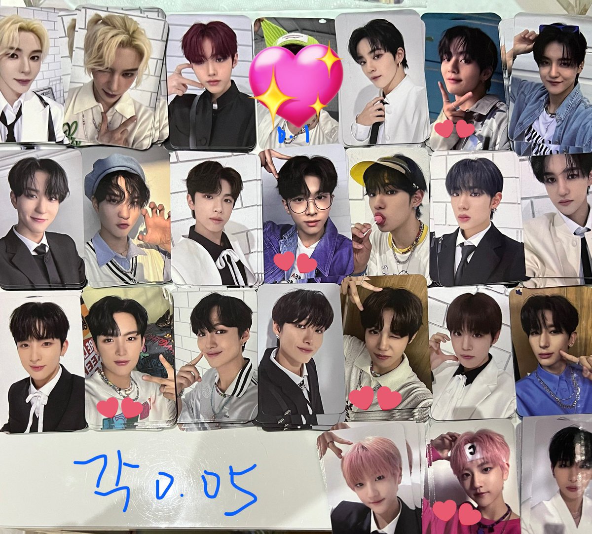 hyuksgender's tweet photo. ୨୧ fantasy boys go !!

✩ 0.1=21₺

✩ fee kargo dahil degil cok tutmaz

✩ alttaki twtte kalani var 

✩ ikili kalp koyduklarimda birden fazla gozukuyor diye kapamadim tek varsa claiminiz gider 🫶🏻

@fantasyboysatis @trpctakas https://t.co/JeGInzmliY