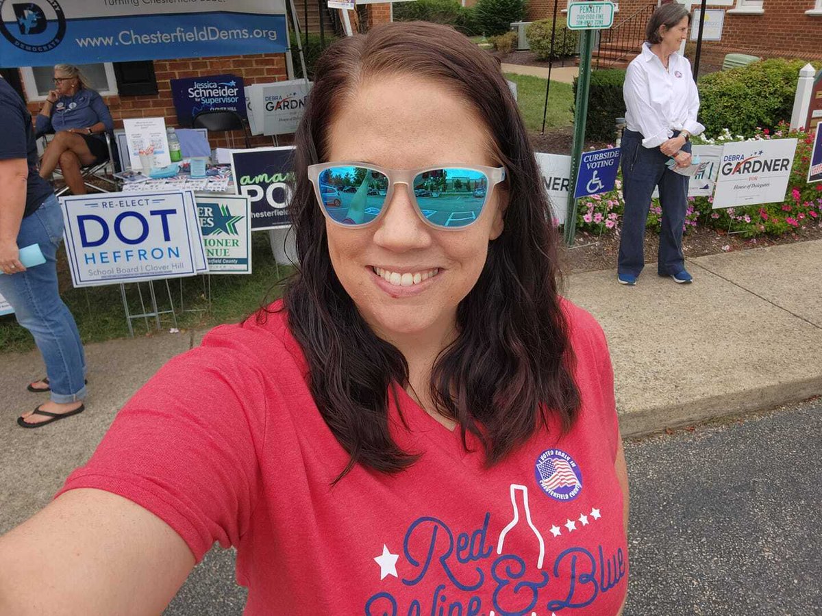 RedWineBlueUSA's tweet image. Abortion rights are at serious risk of being banned if extremists get the majority in Virginia. We cannot allow that to happen. Early voting is still open for a few more days in Virginia before Election Day on 11/7! Get down to the polls: go.redwine.blue/VAvotingtw

#VApol