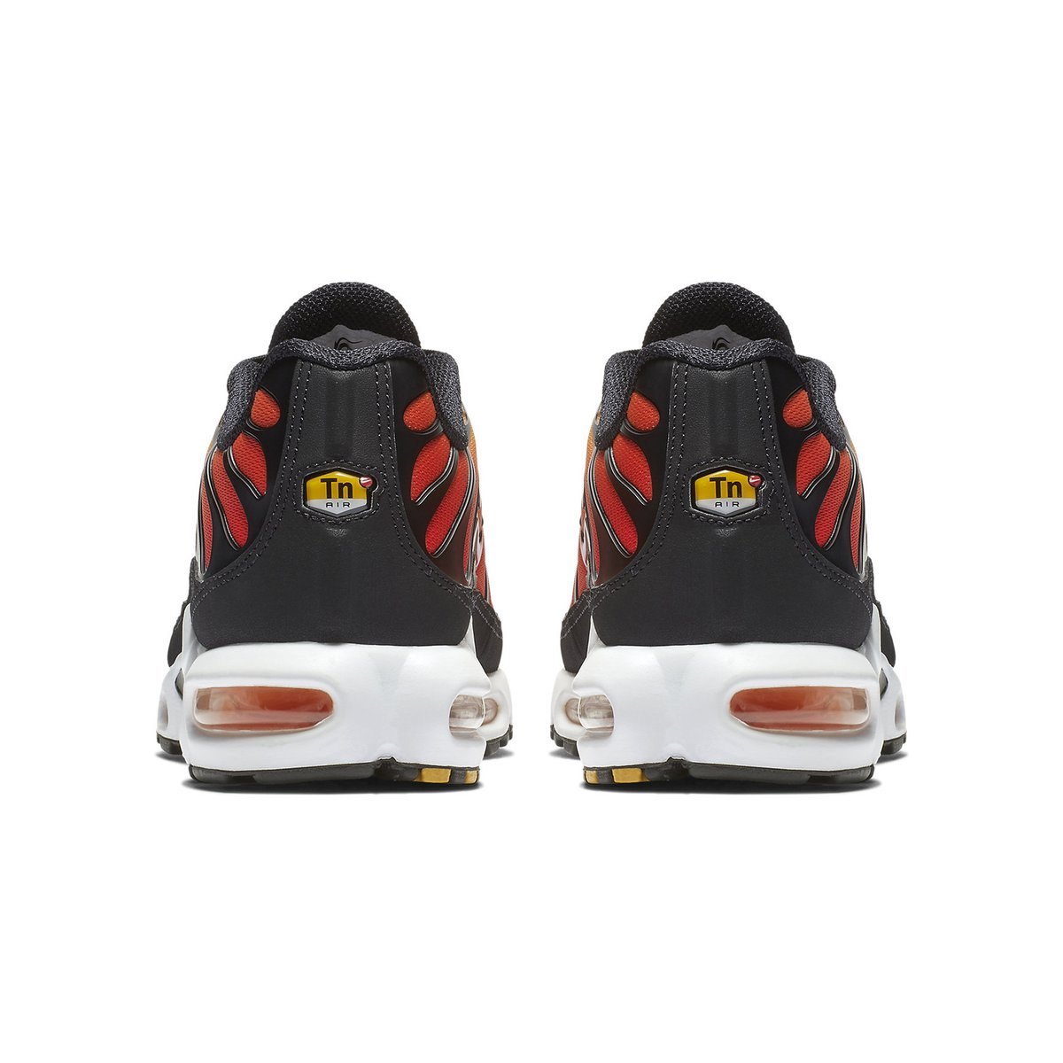 houseofheat's tweet photo. The OG Air Max Plus "Sunset" Returns in 2024 🌅

DETAILS: https://t.co/2htxJaPRmT https://t.co/wxC9vVvZgi